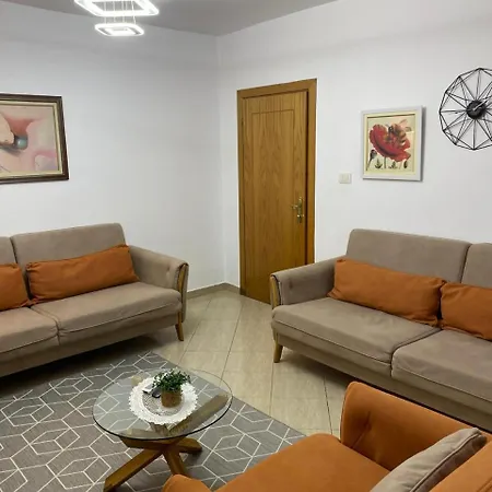 Tia Family Lelcaj Appartement Tirana